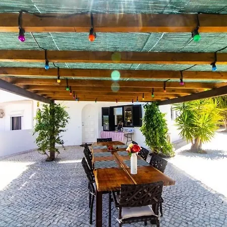 2-chambre D'hote Alegria - Faro 住宿加早餐酒店 *